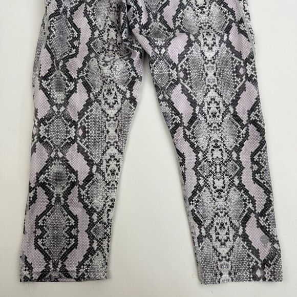 BlackMilk Pink Black Animal Reptile Print Cropped Capri Leggings Sz M Pockets - Picture 11 of 12